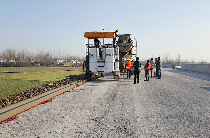 硬路肩是什么？和土路肩有什么區(qū)別？